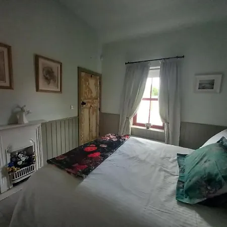 Hemma Grove - A Songbird Haven *