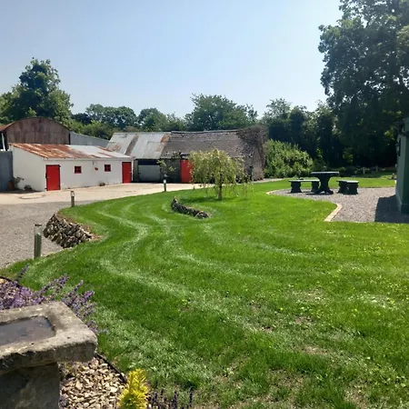 בית נופש Hemma Grove - A Songbird Haven