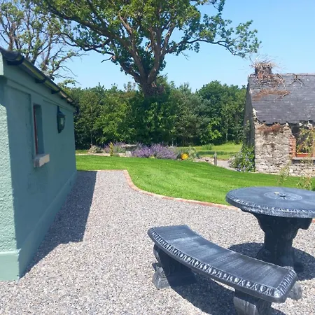 Tatil Evi Hemma Grove - A Songbird Haven