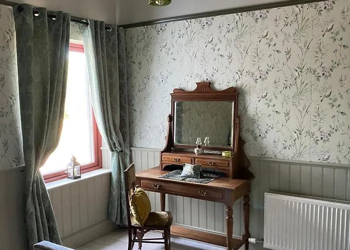 Hemma Grove - A Songbird Haven בית נופש