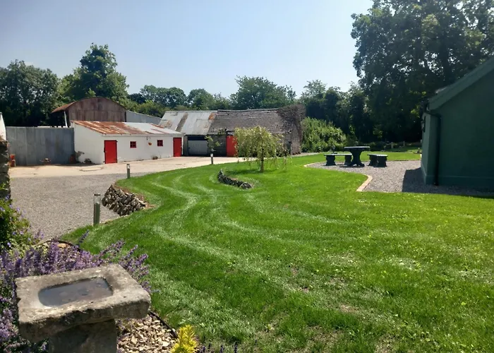 בית נופש Hemma Grove - A Songbird Haven